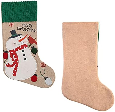 Декорация Зелени Чорапи с шоколадови Бонбони и Червена Рамка Коледни Чорапи, Коледни Бельо Начало Декор Коледни
