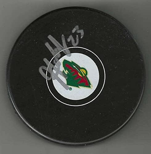 Густав Олофссон подписа шайбата Минесота Уайлд - за Миене на НХЛ с автограф